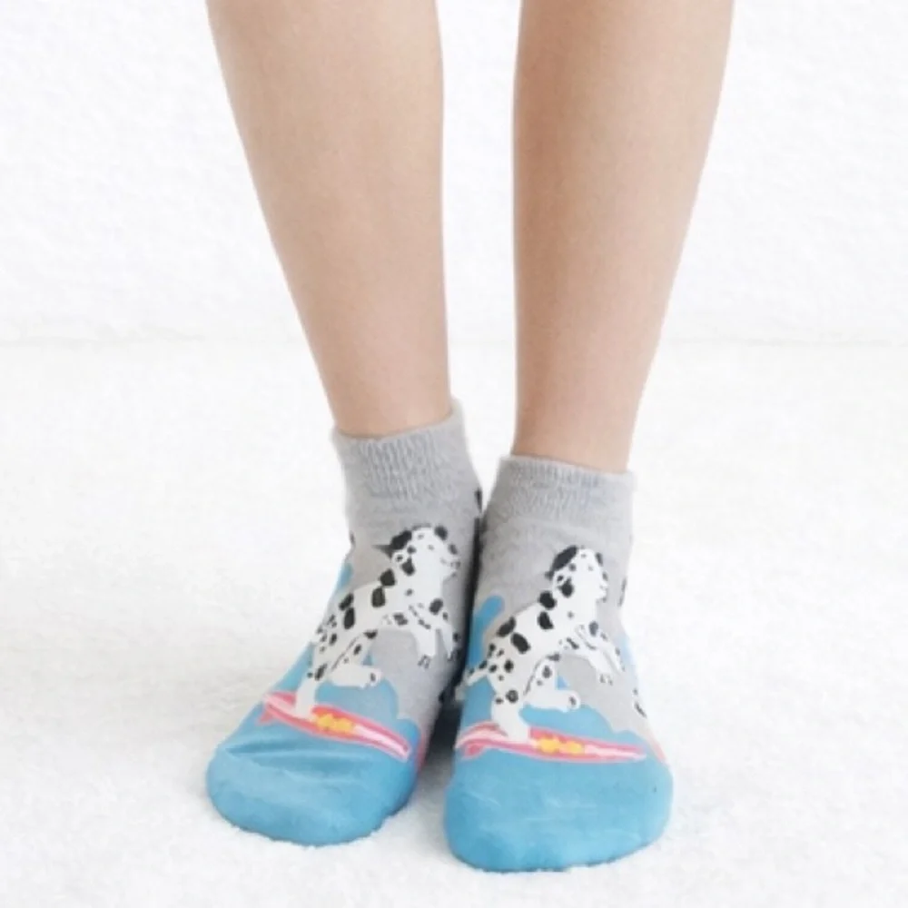 ZENANA  2 PAIRS GRAY AND BLUE SURFING DALMATIAN ANKLE SOCKS SIZE OS NWT